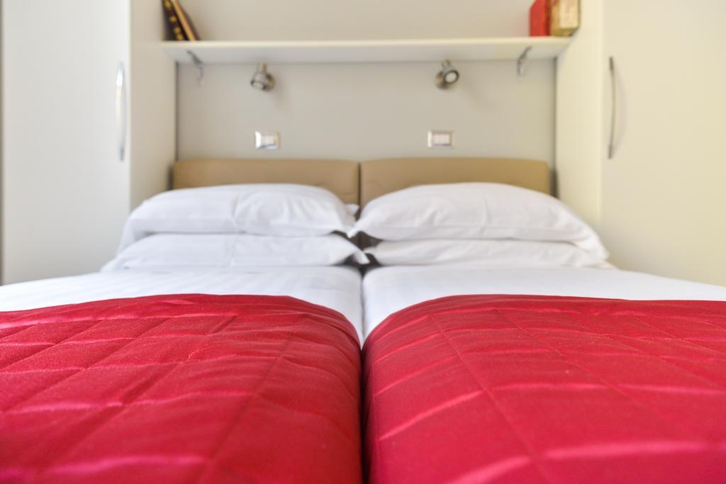 Lata Luxury Roma